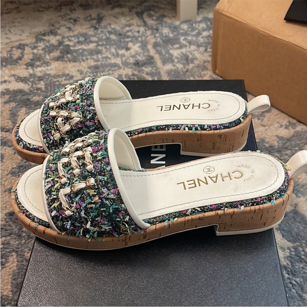 Chanel Tweed Slides Cork Mule Heel 21C White Sandals Slides Size 39 - Picture 3 of 12